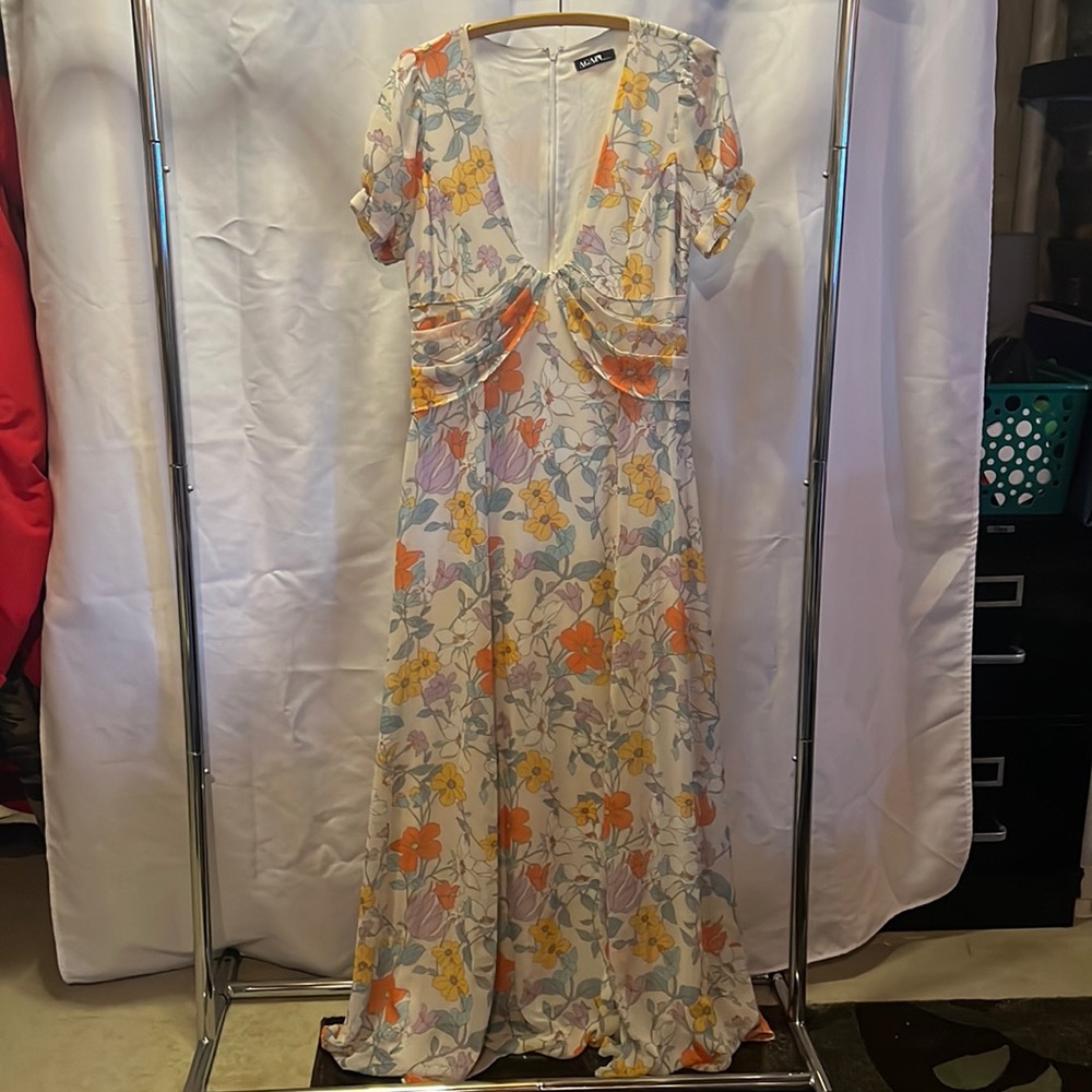 AGAIN Fonda dress with deep scoop neck